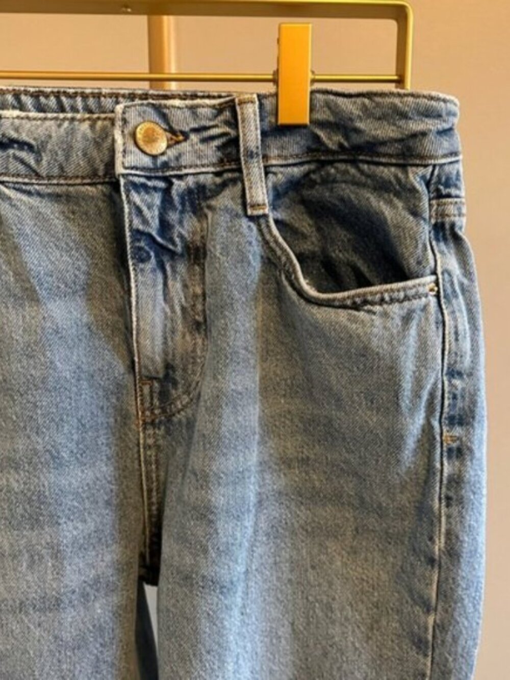 Zara High Rise Wide Straight Leg Jeans Light Wash Size 4